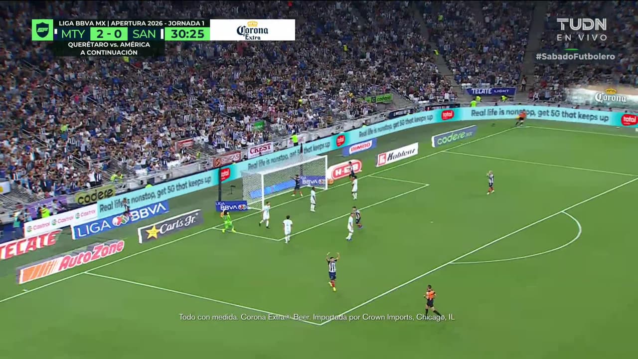 ¡GOL!  anota para Monterrey. Jesús Corona