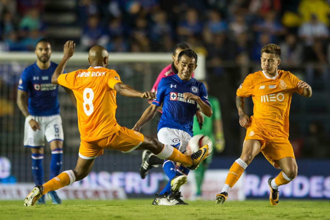 Porto neutralizó a los mexicanos en el partido que tenían para demostrar su poder como local.