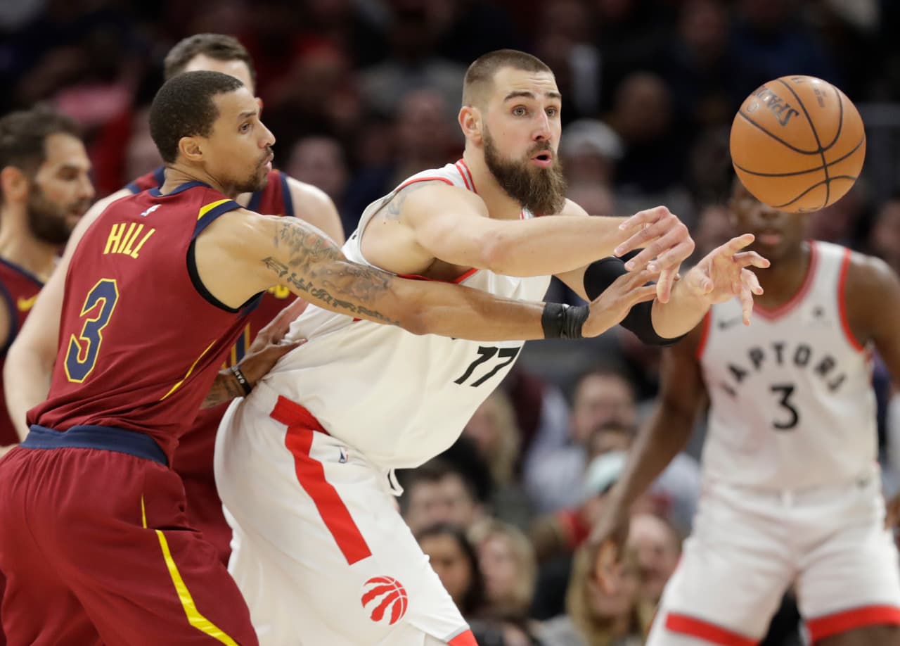 En el Quicken Loans Arena se enfrentaron los Cleveland Cavaliers y los Toronto Raptors en un partido que acabó con triunfo para los Cavs por 129-132.