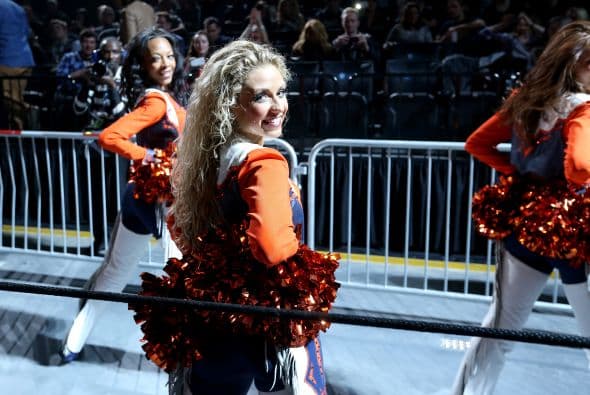 Aunque los Broncos cayeron de forma estrepitosa en el Super Bowl ante Seattle, las porristas de Denver nunca bajaron los ánimos.