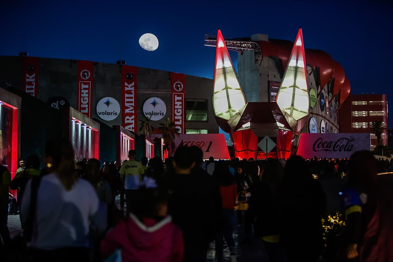 La fiesta en el estadio Caliente en el norte de México estaba lista para recibir el partido más llamativo, entre dos candidatos al título de la Copa.