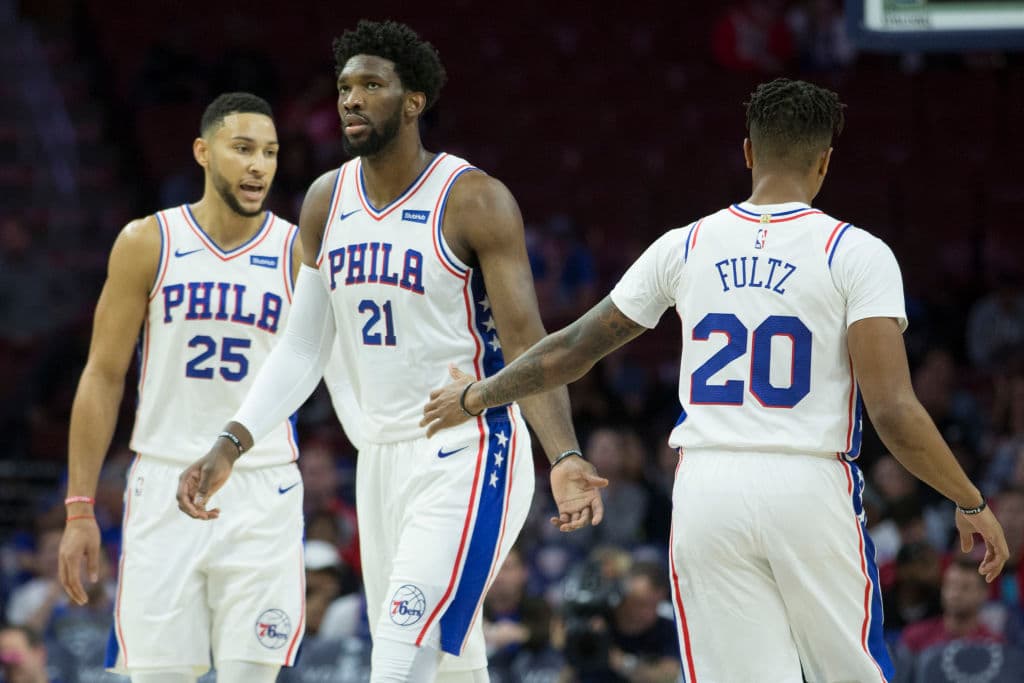 <b>4) Philadelphia 76ers</b>. El crecimiento y la adaptación de las jóvenes figuras como Joel Embiid, Ben Simmons y Markelle Fultz será crucial en sus pretensiones. Son el segundo mejor del Este sin duda.