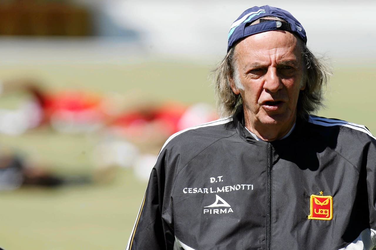 <b>César Luis Menotti </b>tuvo varios episodios en el fútbol mexicano, primero como seleccionador en el Tri y luego como entrenador en Puebla y Tecos.