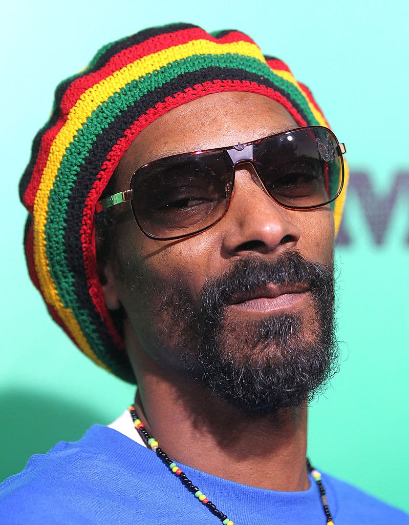 "Ellos siempre son los que hacen el trabajo duro, el trabajo de base, pero nunca los dejamos entrar", dijo Snoop sobre los empresarios negros.