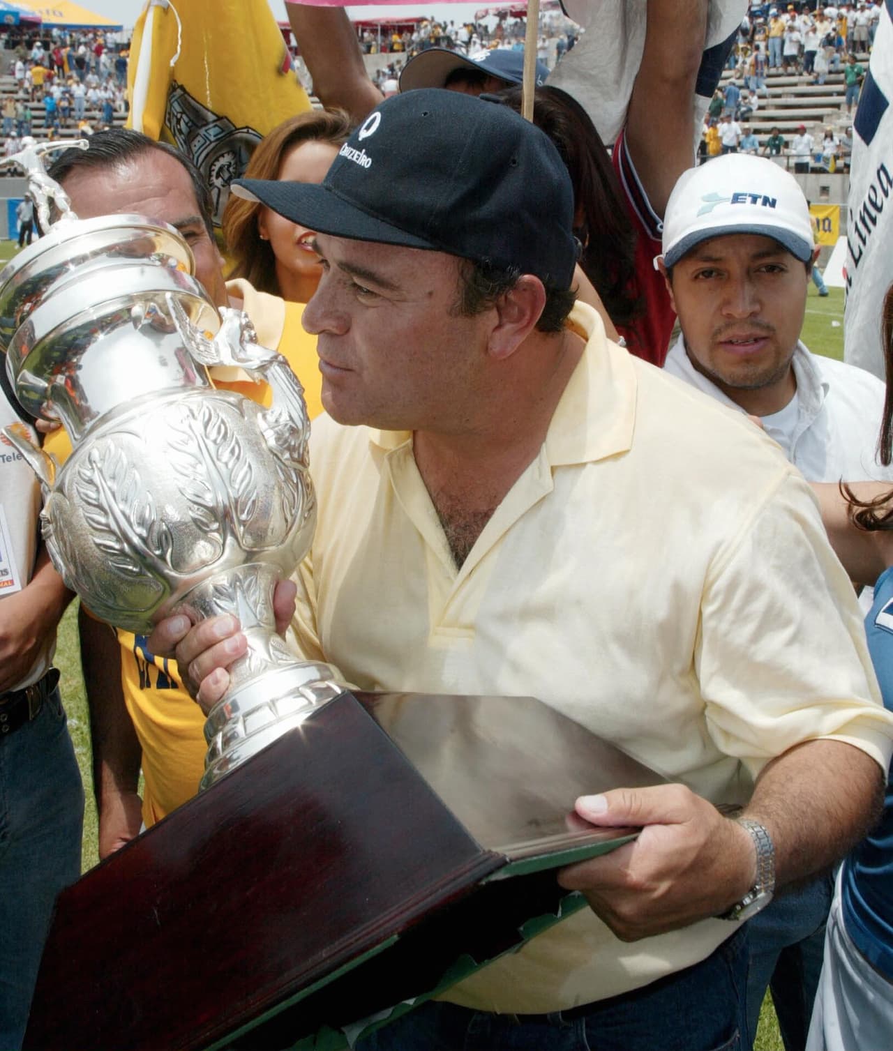 Al equipo potosino lo ascendió a la Liga MX para el año futbolístico 2002-2003. Fue su primera hazaña como entrenador.