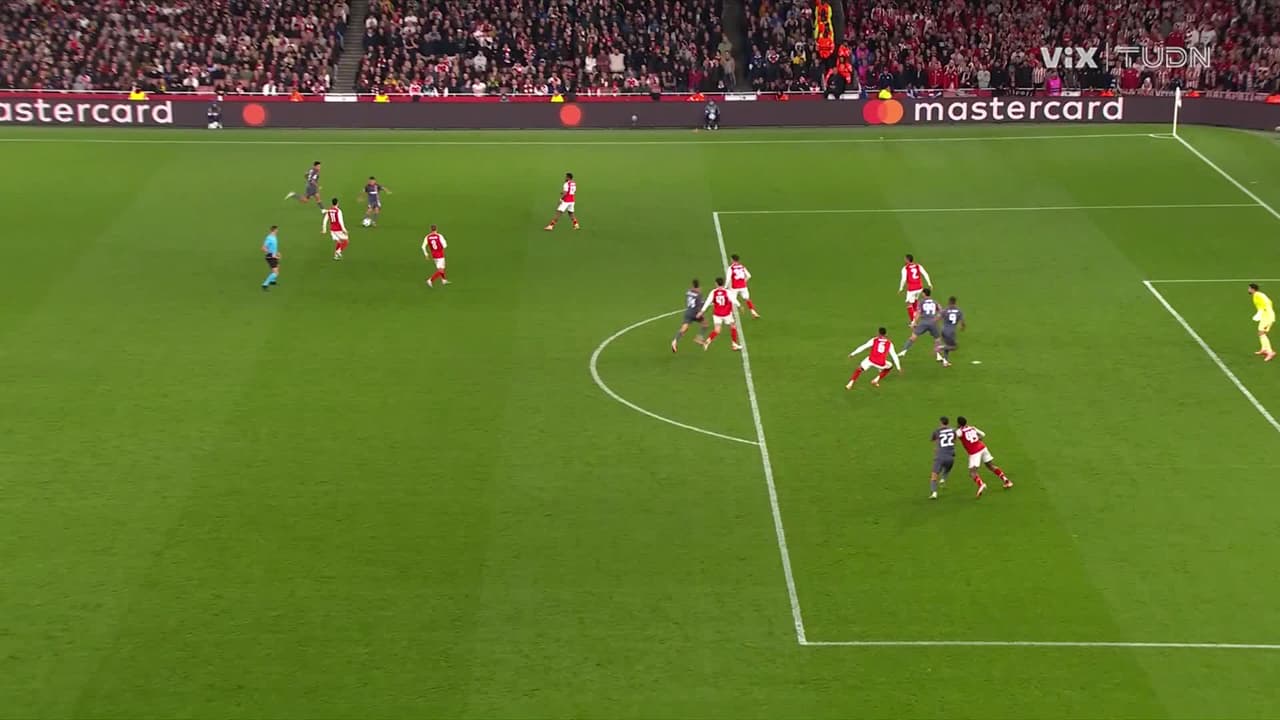 ¡Le ahogan el grito de gol a Ayoub El Kaabi! Olympiacos sufre