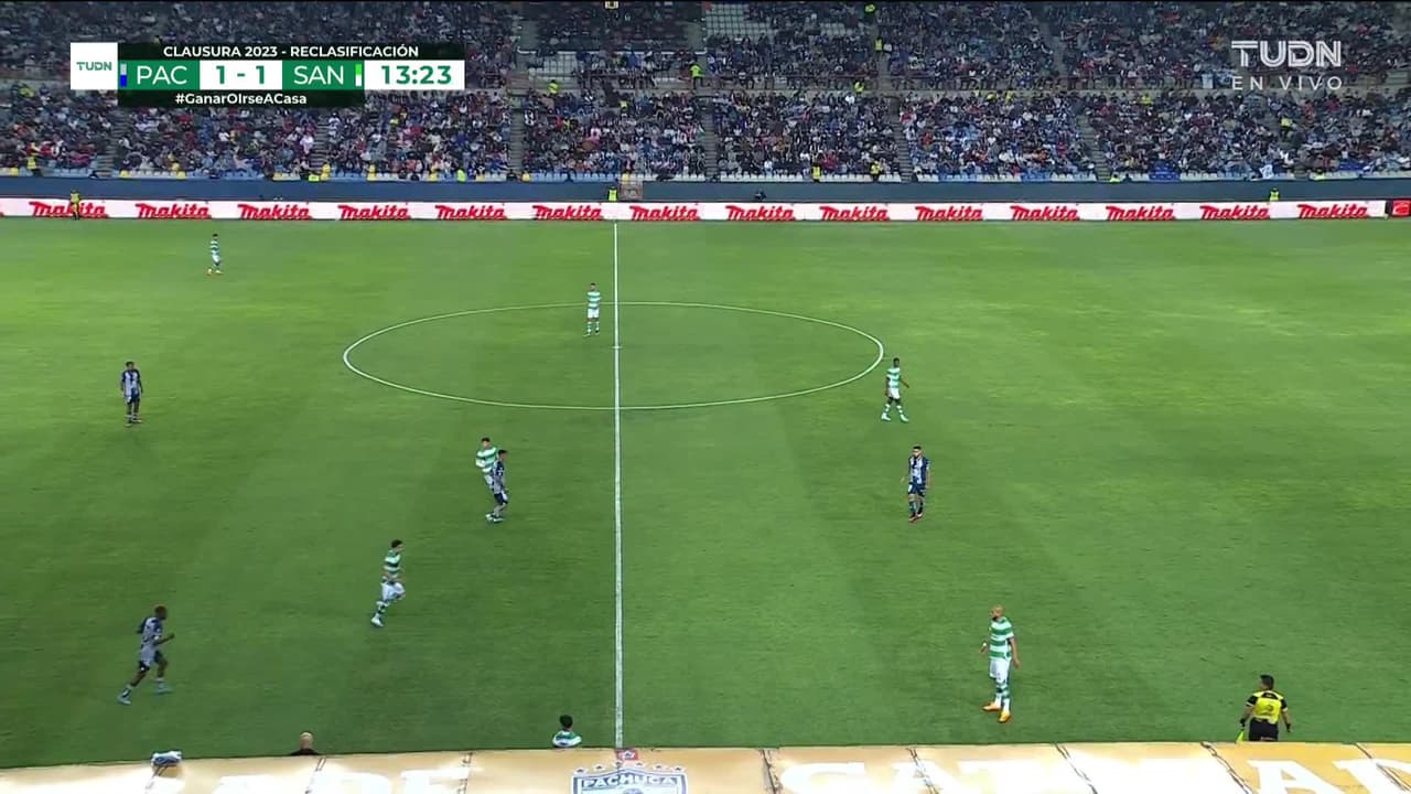 ¡GOOOL! Roberto de La Rosa anota para Pachuca.