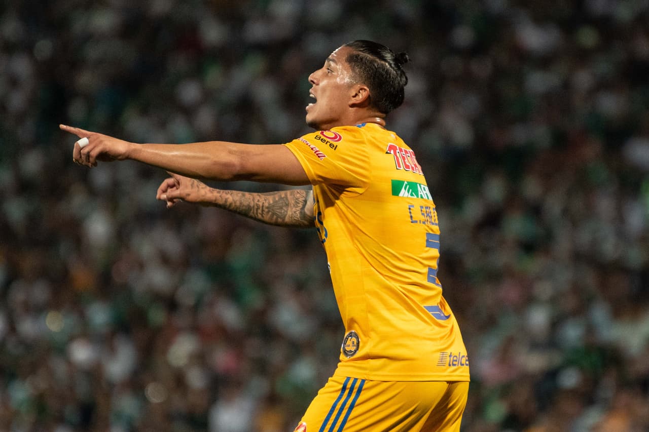 Carlos Salcedo dijo estar “tranquilo” tras nuevo error con Tigres



