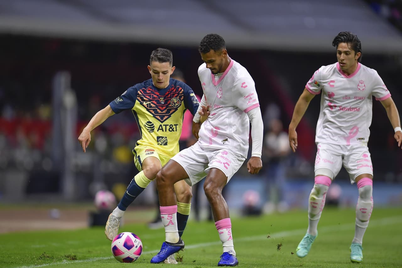 Con goles de Alvaro Fidalgo y Sebastián Córdova, América vence 2-1 a Santos, llegan a 31 puntos y continúan como líderes del torneo.
