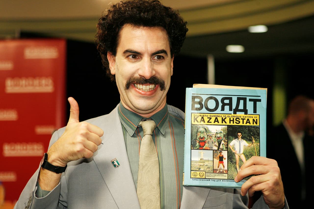 En un hecho casi increíble, los organizadores del Mundial de Tiro en Kuwait en 2012 pusieron como himno de Kazajistán la canción de la película 'Borat', que es la historia de un supuesto kazajo que visita Estados Unidos.