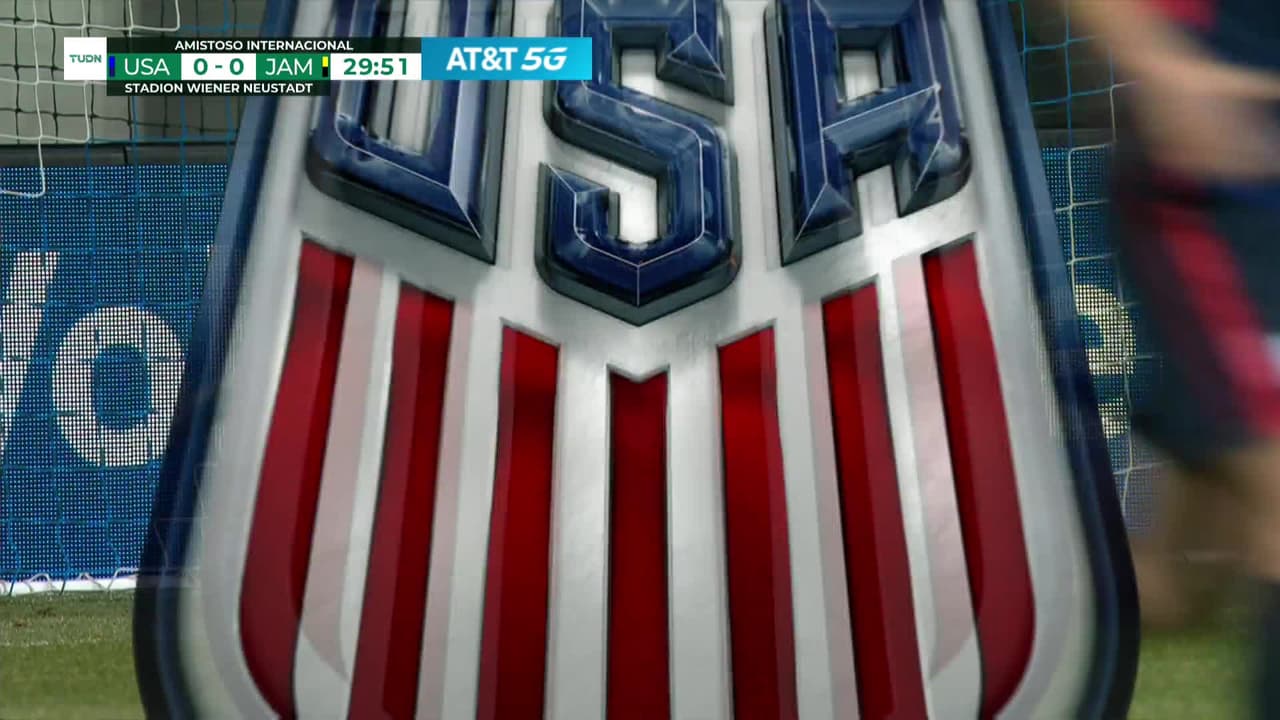 ¡TIRO ATAJADO! disparo por Kasey Palmer.