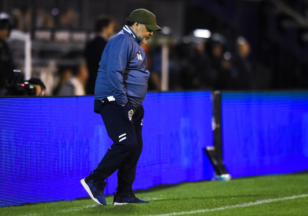 Gimnasia y Esgrima La Plata suma un punto en ocho partidos, y aún no gana desde la llegada de Maradona, que ligó su tercera derrota.