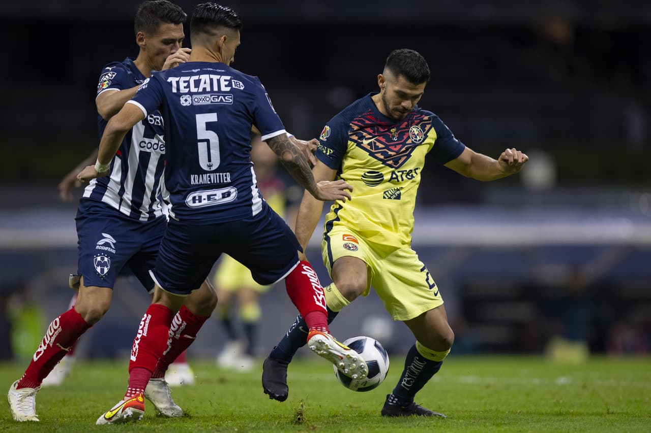 América sacó un empate ante Rayados con polémica inculida.