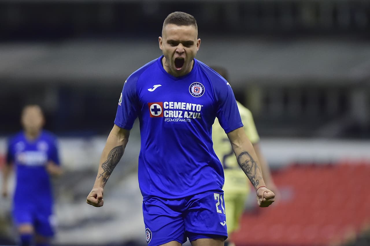 Cabecita anota y Cruz Azul le gana al América.
