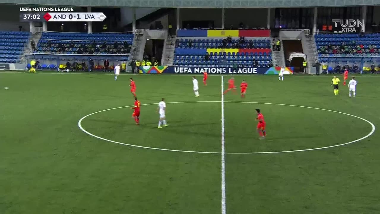 ¡TIRO ATAJADO! disparo por Kriss Karklins.