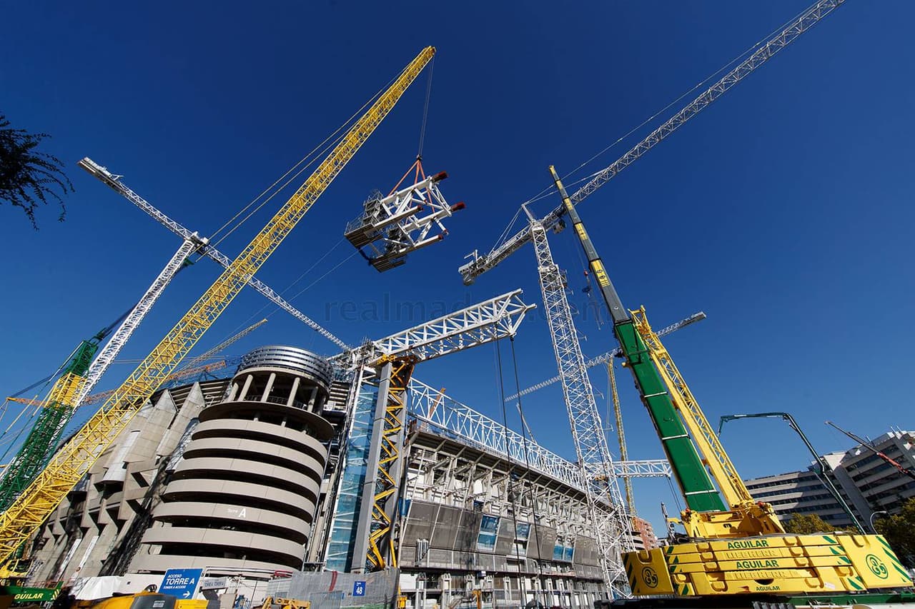 Las obras del Santiago Bernabéu continúan a marchas forzadas y ya se comienzan a completar estructuras importantes de la remodelación.
