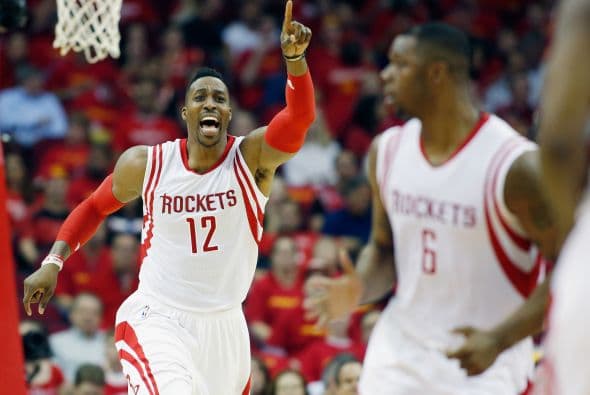 Luego de ganar tres juegos seguidos y perder uno en Dallas, y en medio de controversias por tensiones entre los dos equipos que llegaron hasta Twitter, el equipo de Houston avanza a la siguiente fase de playoffs en la Conferencia del Oeste.