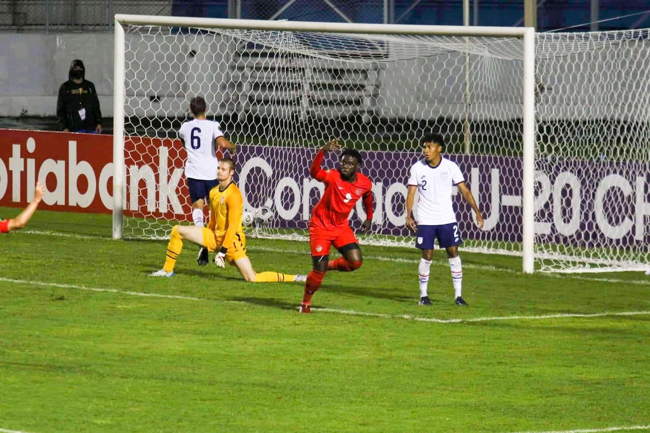 La Selección de Canadá tuvo la ventaja en dos ocasiones pero los estadounidenses tuvieron reacción y sacaron el empate.