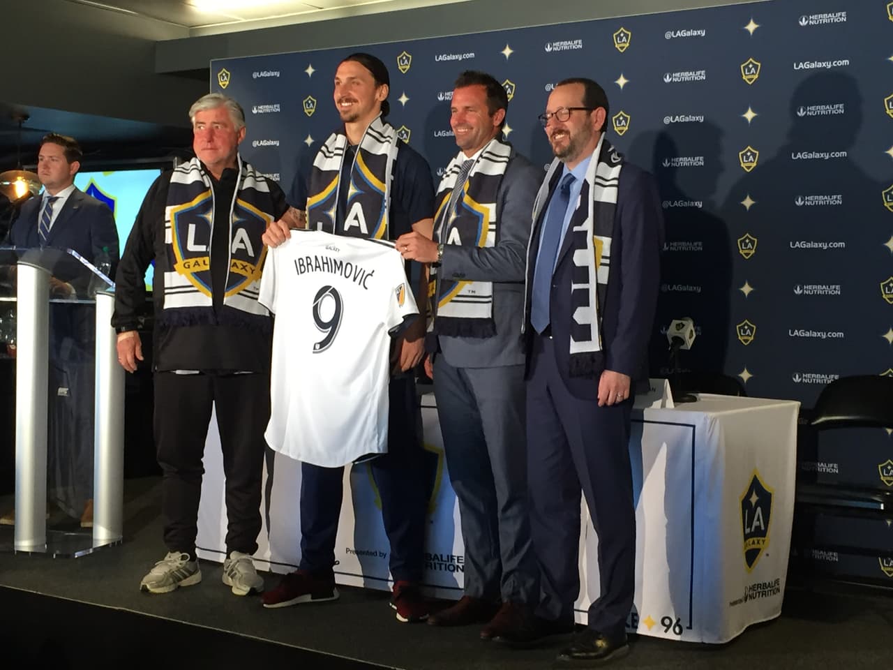 En fotos: Así fue la presentación de Zlatan Ibrahimovic con el LA Galaxy
