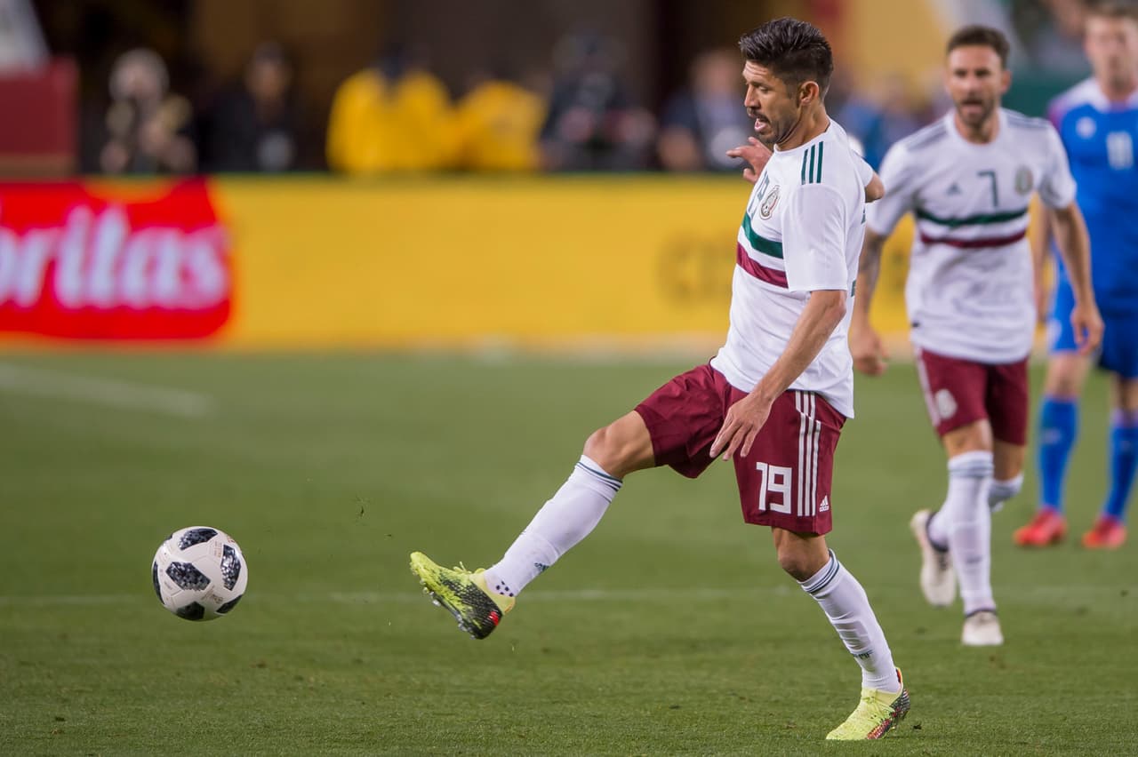 Oribe Peralta (América) - el delantero solo participó en 45 minutos, los segundos del triunfo sobre Islandia.