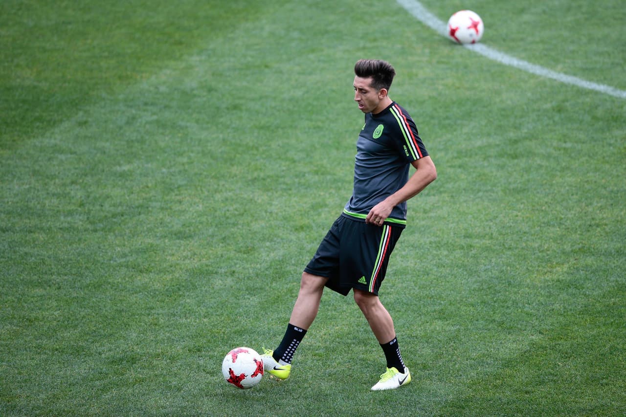 Héctor Herrera es otro que de a poco recupera la confianza de su entrenador en Porto y en el primer partido fue sustituto en el segundo tiempo. A media máquina aún.