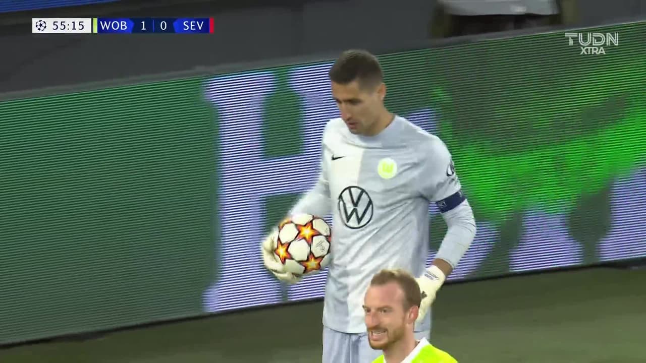 ¡TIRO ATAJADO! disparo por Diego Carlos.