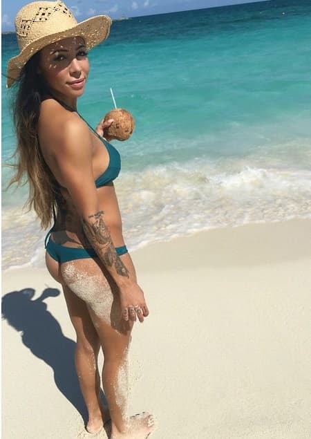 La atacante de la selección estadounidense en sin duda una de las futbolistas más hermosas del mundo y eso quedó demostrado en el pasado Mundial Femenil donde se consagró con Estados Unidos. Actualmente es pareja del jugador Dom Dwyer.