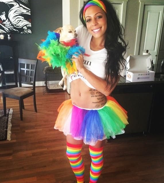 La atacante de la selección estadounidense en sin duda una de las futbolistas más hermosas del mundo y eso quedó demostrado en el pasado Mundial Femenil donde se consagró con Estados Unidos. Actualmente es pareja del jugador Dom Dwyer.