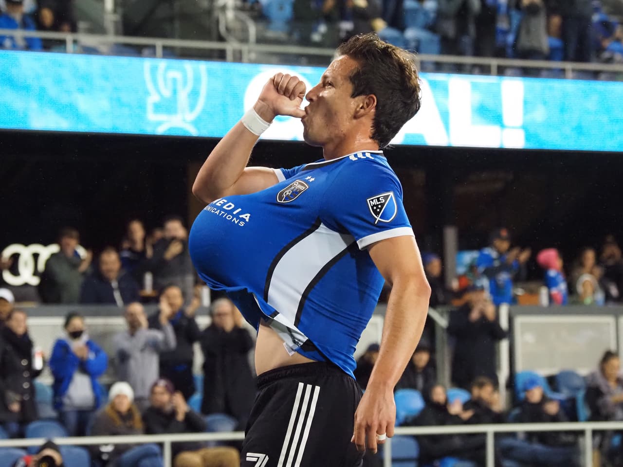 Así celebró su gol el mexicano Carlos Fierro en el PayPal Park.
<br>