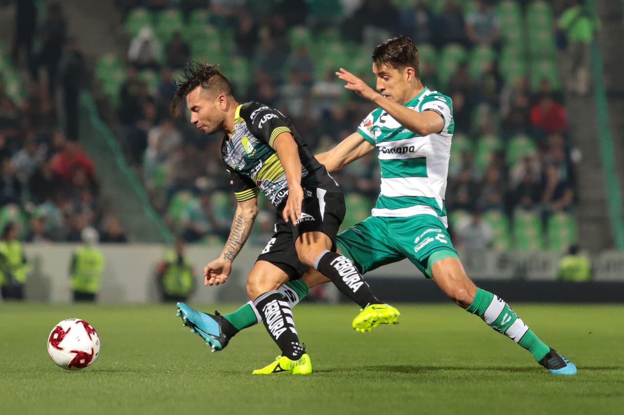 ¡Partidazo en la Comarca Lagunera! Santos vence al León 3-2 con autoridad y dos goles de penal.