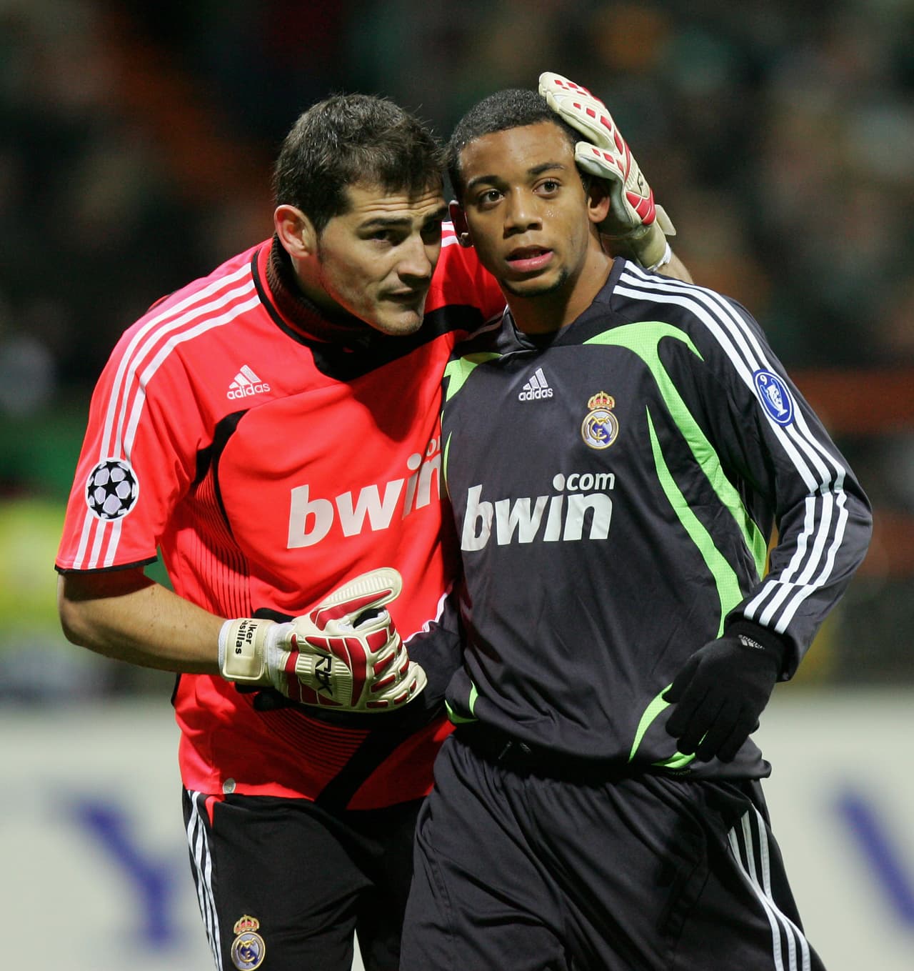 Aunque tuvo alguna participación, en su primer temporada no logró convencer al entrenador Fabio Capello, quien limitaba sus opciones de ir al ataque.