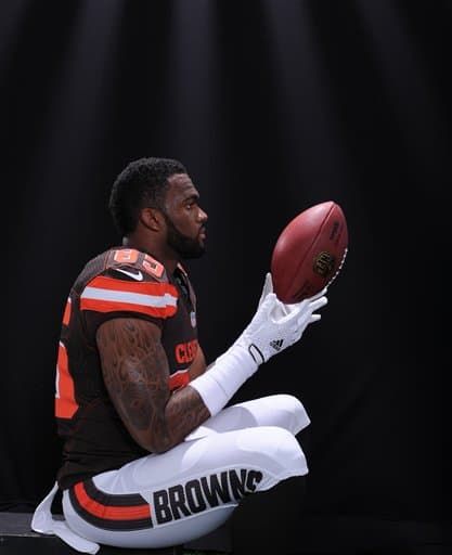 Mira las imágenes del WR egresado de Washington State y reclutado por los Browns, Vince Mayle (AP-NFL).