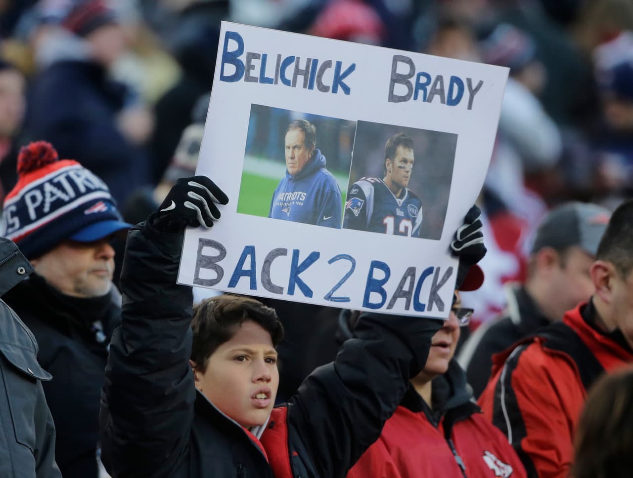 La locura incendió a todos los fans de la NFL durante la Ronda Divisional. Checa las mejores tomas.