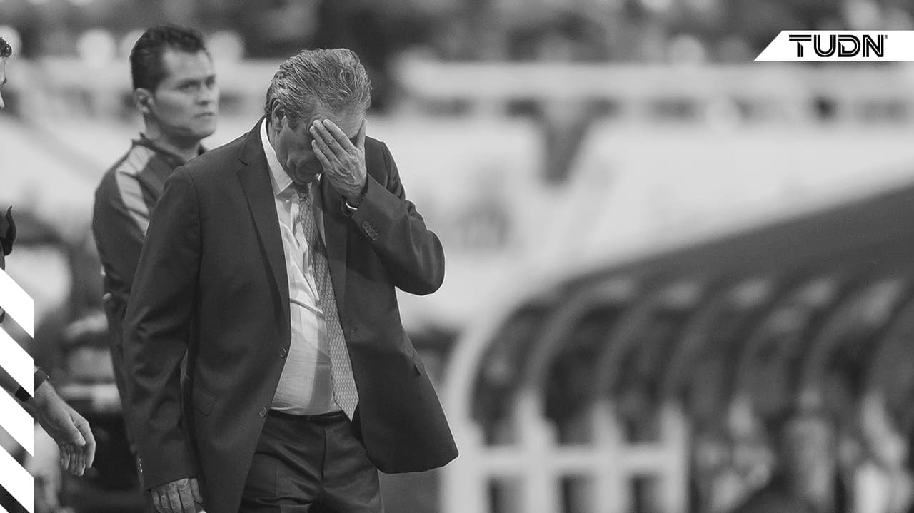 ¡Fuera! Chivas despide a Tomás Boy