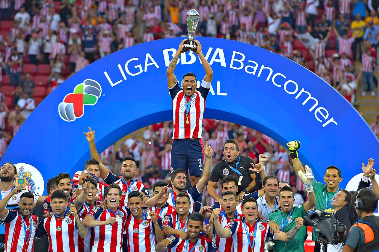 ¡Chivas es campeón del fútbol mexicano tras vencer 2-1 a Tigres!