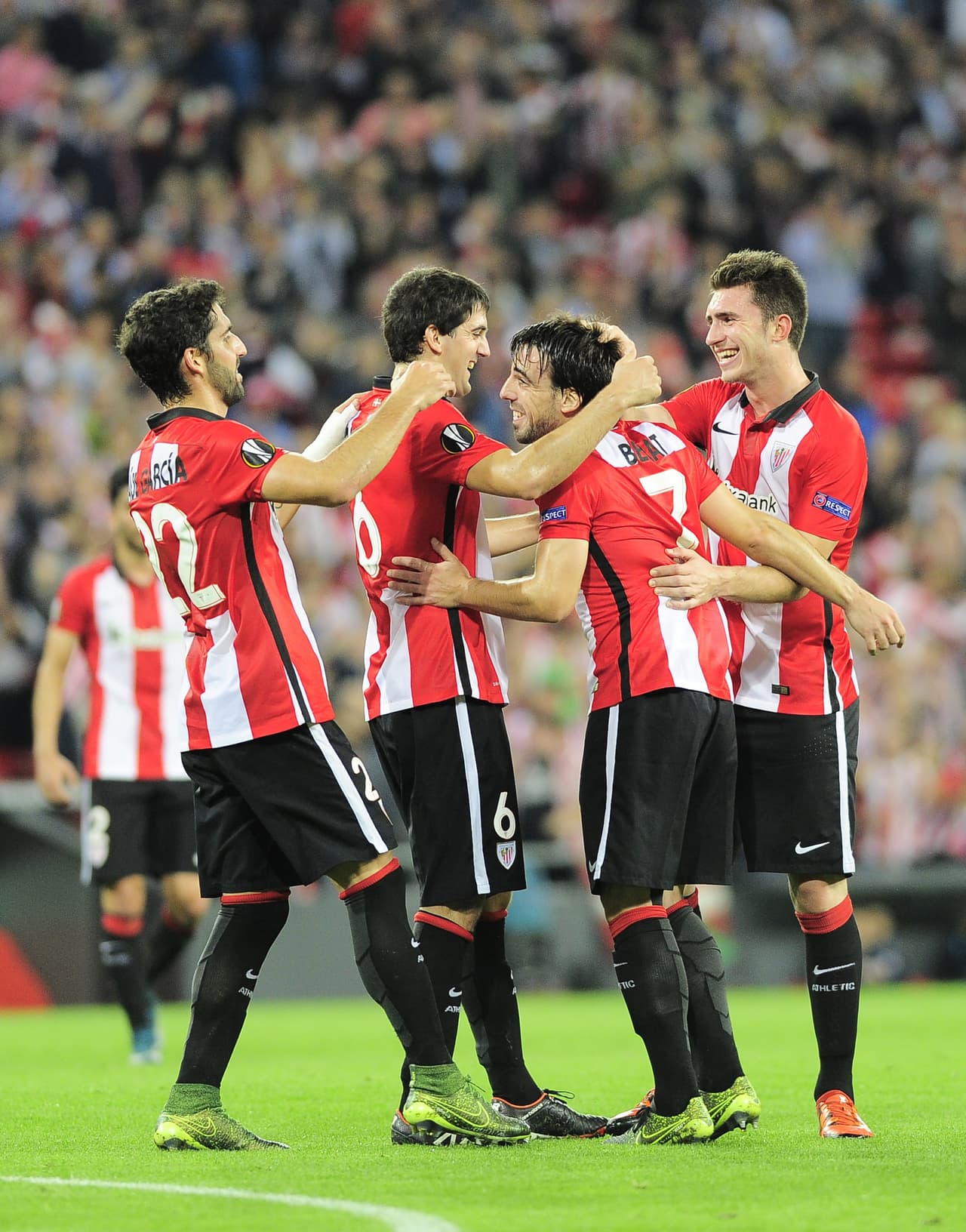 El Espanyol igualaría el marcador en el segundo tiempo, pero Raúl García volvería a poner a los rojiblancos al frente en el tanteador.