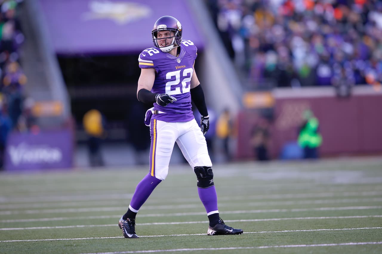 73 / HARRISON SMITH - S - MINNESOTA VIKINGS - Una lesión lo alejó 3 partidos en 2015, por ello sus números bajaron en consideración con 2014 que sigue siendo su mejor temporada en la NFL. De cualquier forma se consolida desde la posición de safety libre de los Vikings. Su mejor momento en 2015 fue el regreso de 35 yardas para touchdown luego de interceptar un pase a Eli Manning de los Giants.