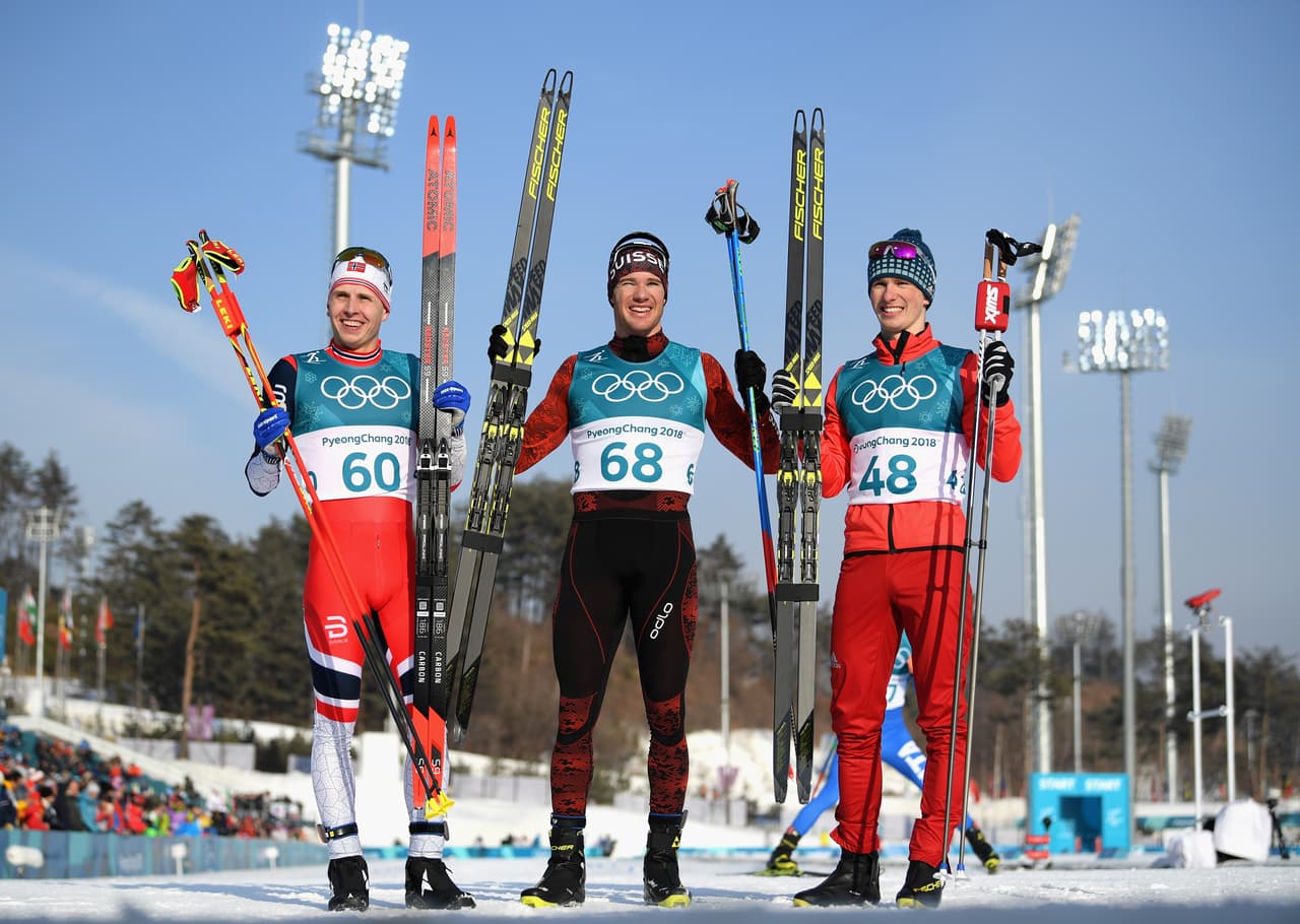 El suizo Dario Cologna, de 31 años, ganó la prueba de 15 kilómetros en estilo libre, disputada en el centro de esquí de fondo de Alpensia.