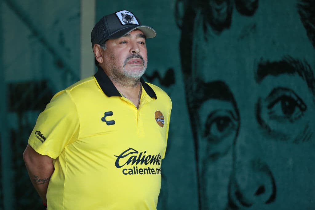 Maradona se queda en Dorados... si le dan el tiempo y los jugadores que él requiere