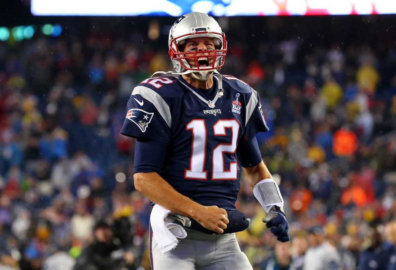 Tom Brady llevó al triunfo a los Pats sobre Steelers.