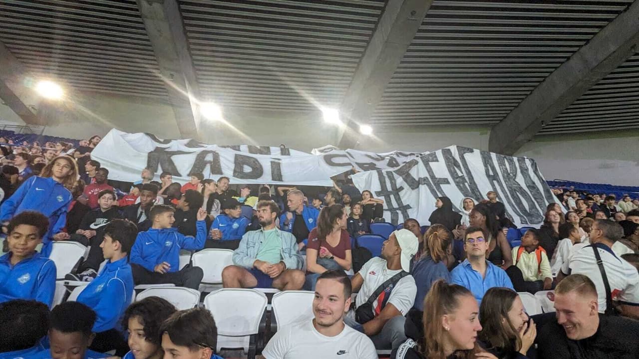 Violencia en el estadio del PSG por pancarta en apoyo a Jennifer Hermoso