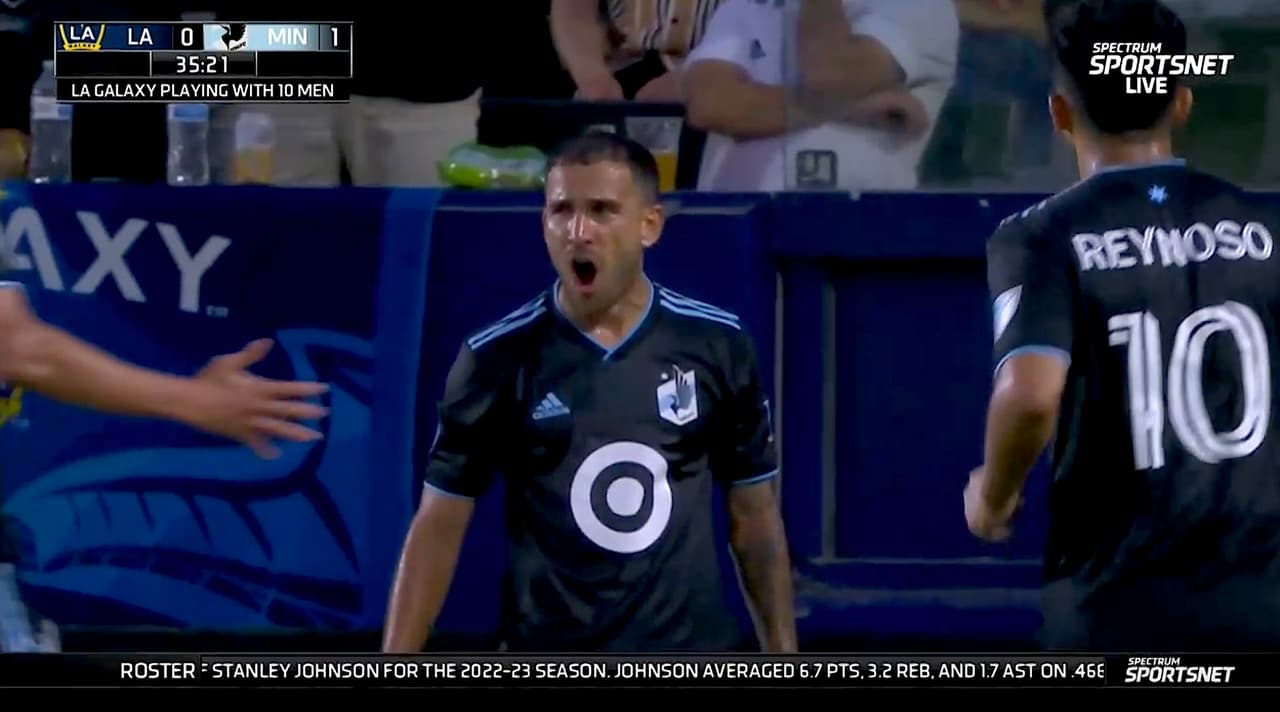 Fragapane la prende y los Loons silencian a LA Galaxy con el 2-0