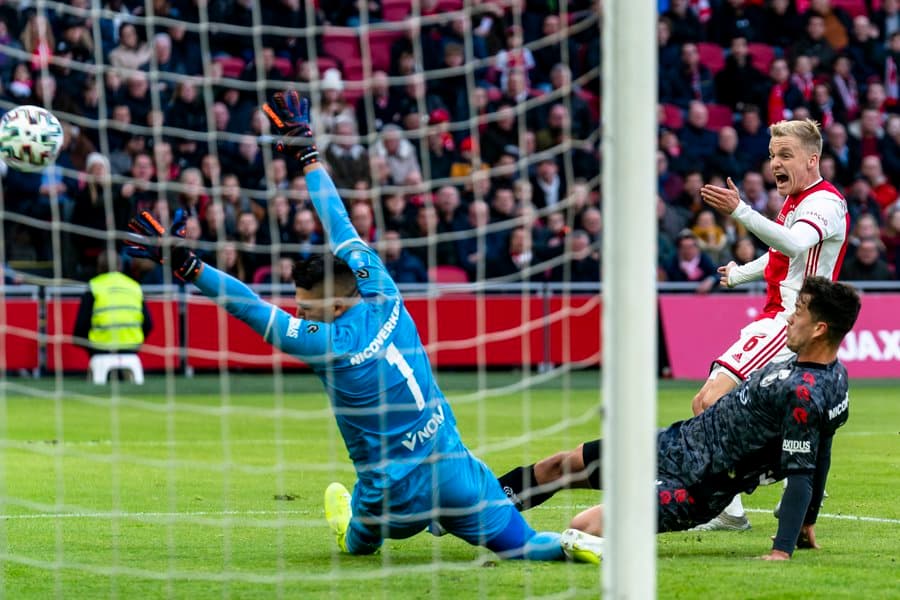 El Ajax vence 2-1 a Sparta Rotterdam y sigue siendo líder de la liga holandesa. Los goles del Ajax fueron por parte de Van de Beek y Gravenberch, y por parte de Rotterdam fue Piroe. Edson Álvarez permaneció en banca.