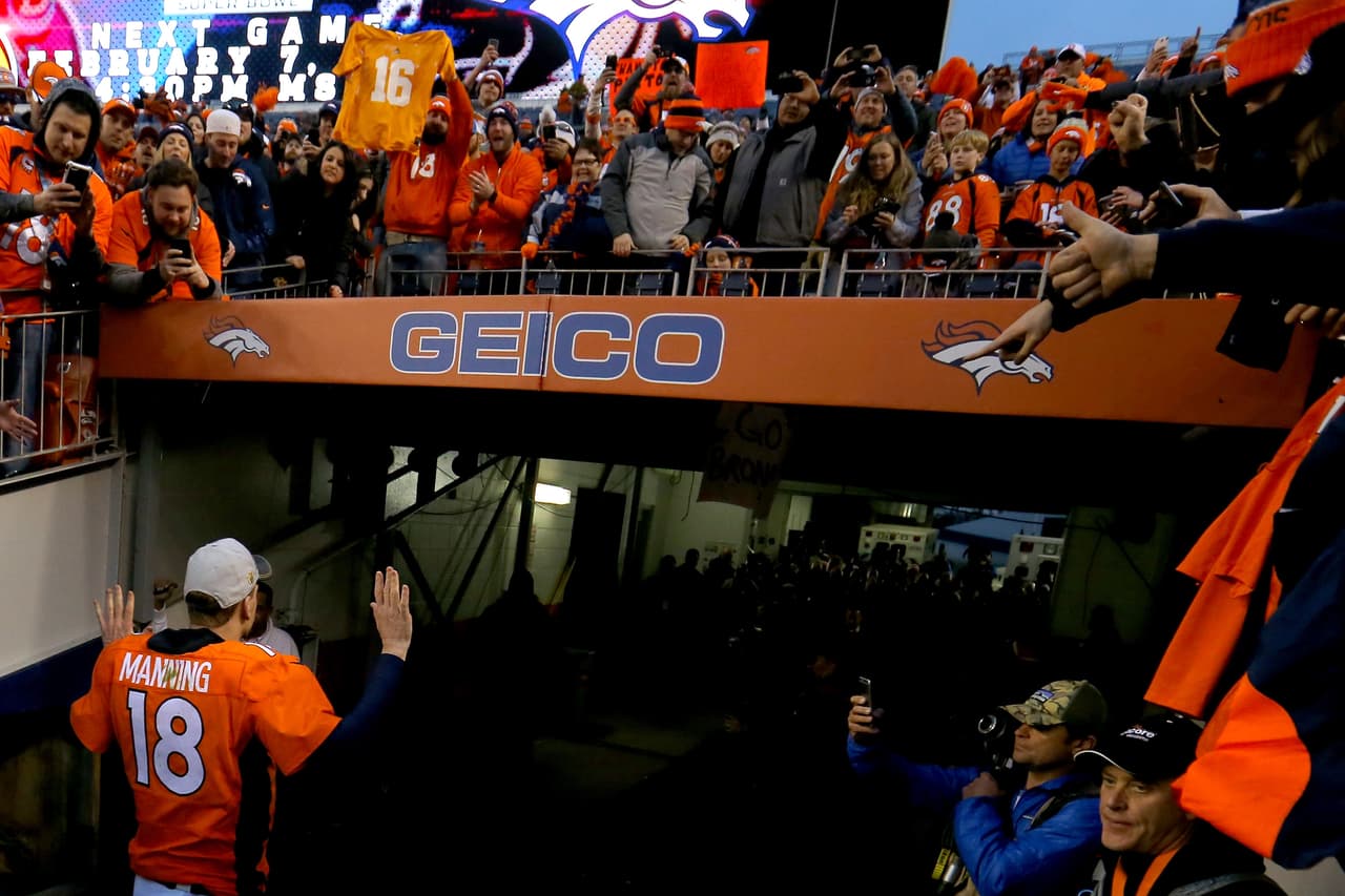 La adrenalina de los fans se desbordó durante los juegos de Campeonato de Conferencia de la NFL. ¡Checa las mejores tomas!