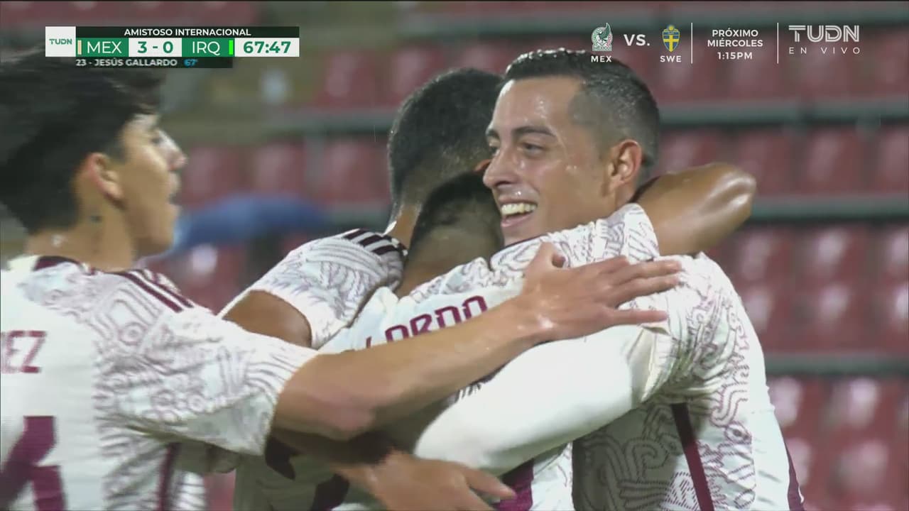 ¡La prendió sabroso! Gallardo la toma de primera para el 3-0 del Tri