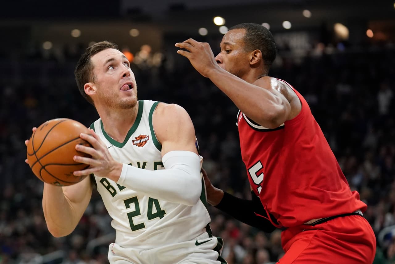 Portland Trail Blazers 129-137 Milwaukee Bucks. Los Bucks se quedan con la victoria pese a los 37 puntos de CJ McCollum.