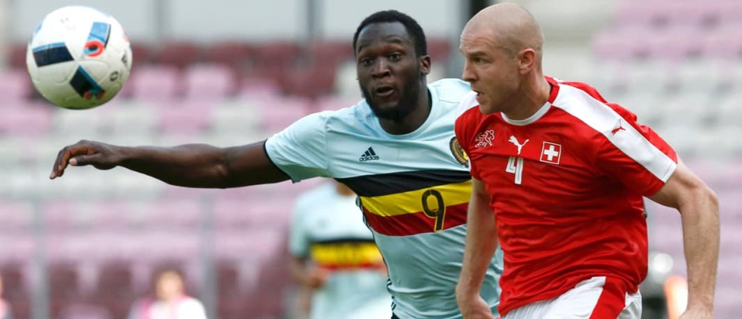 Houston Dynamo sumó en términos de experiencia con el fichaje del defensa suizo Philippe Senderos, el ex jugador del Arsenal que ha jugado tres mundiales para su país.