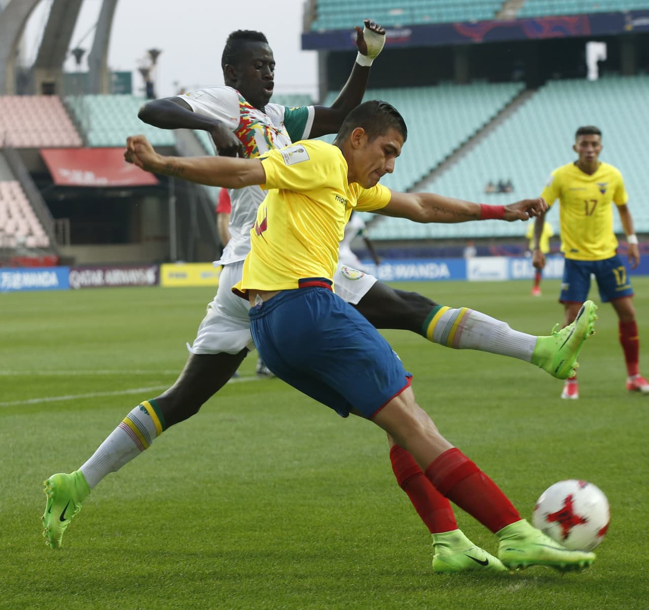A Senegal le cuesta cuando el rival le maneja el balón, es una de sus debilidades.