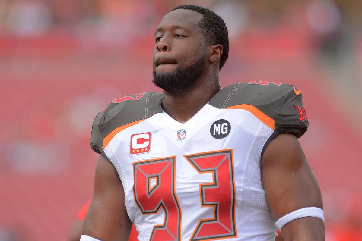 #36 Gerald McCoy Total: $26.7 M Salario/Ganancias: $26.5 M Firmas: $150 K