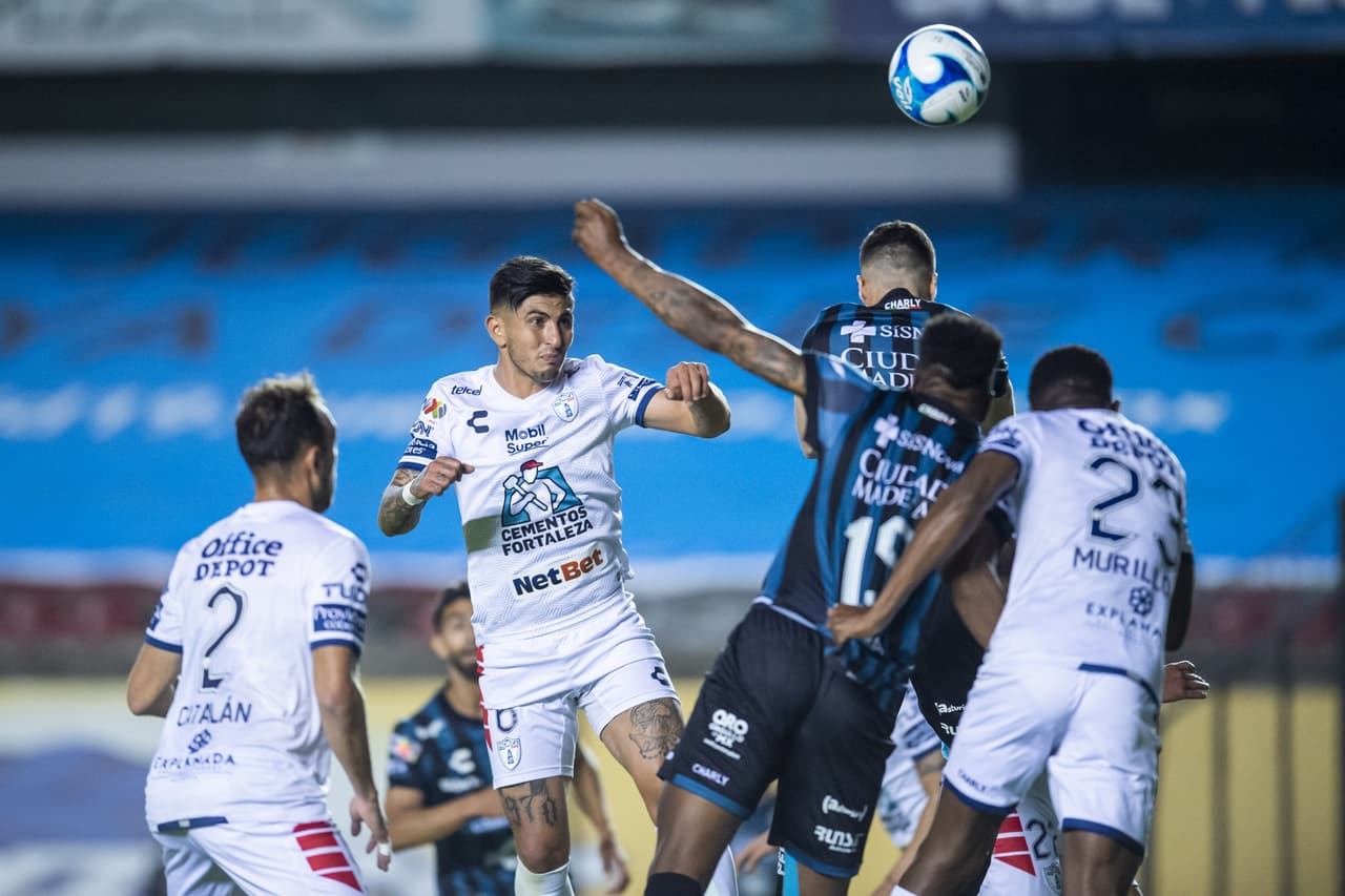 Con goles de Fernando Madrigal, Antonio Valencia y Kevin Ramírez, Querétaro vence en casa 3-1 a los Tuzos y se adueñan de los puntos. Los Gallos llegan a 9 puntos y se quedan con el segundo lugar momentáneo, Pachuca se queda en el fondo de la tabla con dos puntos.